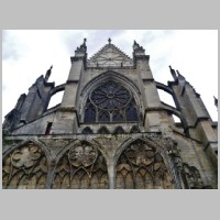 Soissons, photo Zairon, Wikipedia, north  transept.jpg